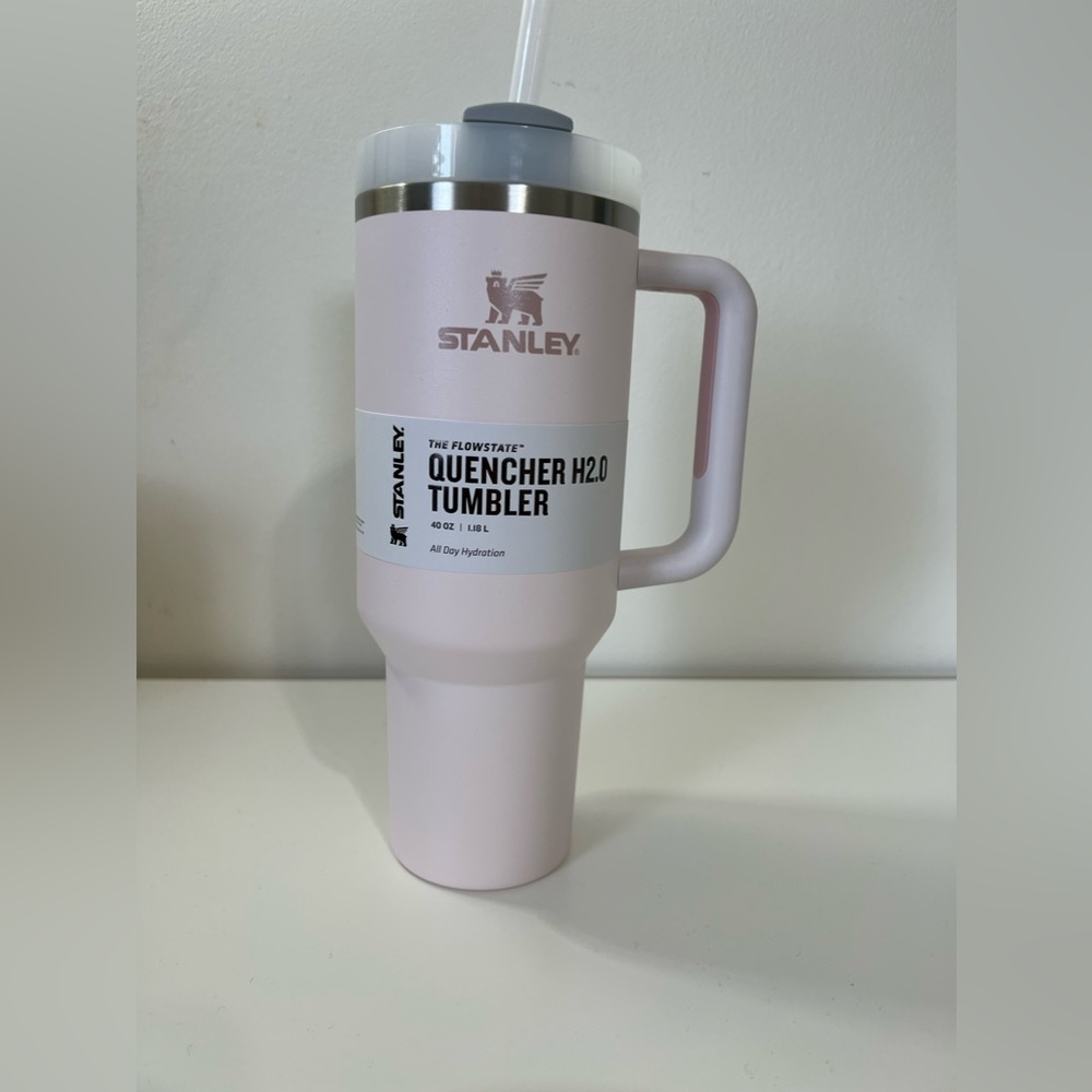 NEW Stanley Adventure Quencher Tumbler 40 oz. Rose Quartz